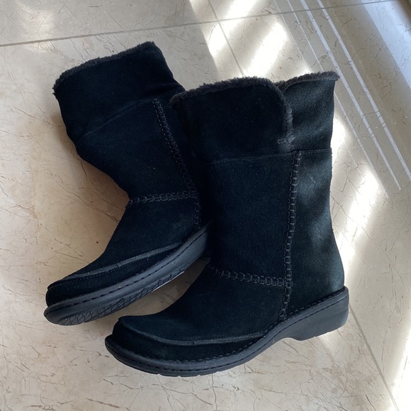 black suede clarks boots